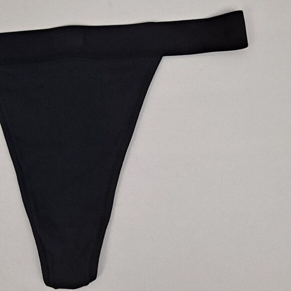 SKIMS ladies ribbed knit thong NWT - Picture 3 of 7